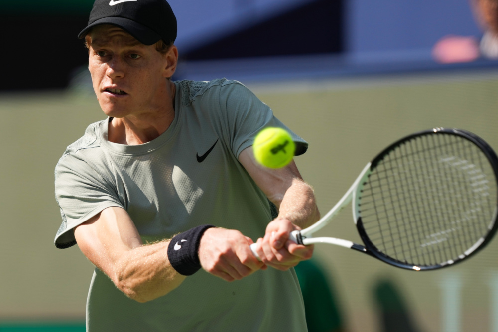 足球作为全 足球作为全